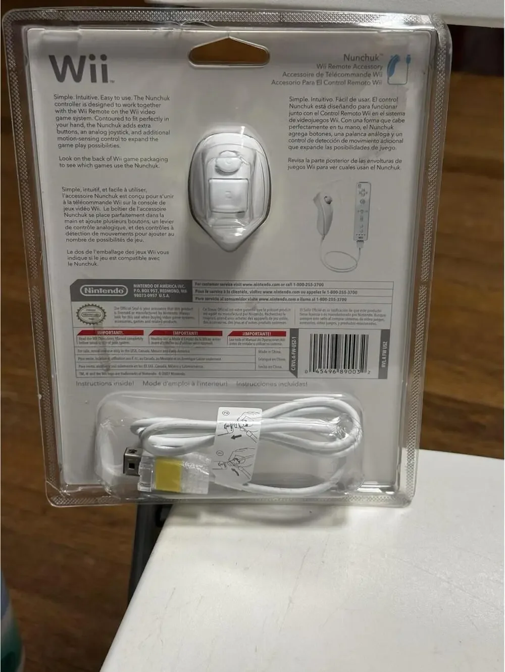 Genuine OEM Nintendo Wii White Wired Nunchuk Controller Accessory RVL-004 NEW!